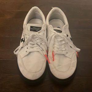 Off-White vulcanized low top sneakers